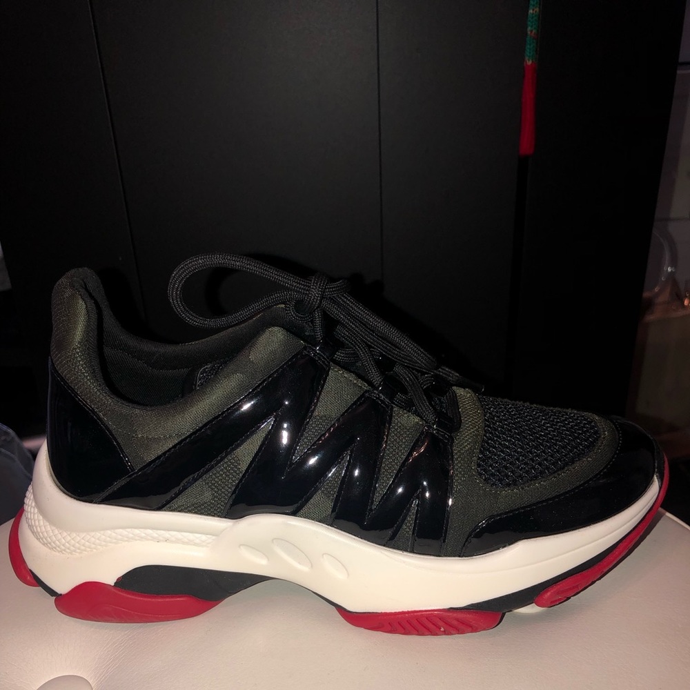 Steve Madden sneakers
